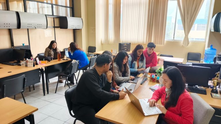 Consultorios Tecnológicos: Vinculación Universitaria para el Desarrollo Sostenible de la Comunidad