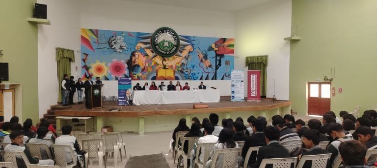 LA DIRECCIÓN DE VINCULACIÓN CON LA SOCIEDAD PROMUEVE LA EDUCACIÓN FINANCIERA Y FISCAL EN CHIMBORAZO SOCIALIZANDO LOS RESULTADOS DEL PROYECTO DE VINCULACIÓN “ESCUELA FINANCIERA Y FISCAL EN LA PROVINCIA DE CHIMBORAZO”